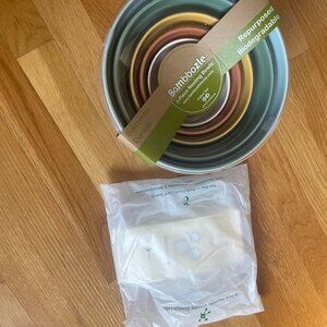 NWT Bamboozle 5 Piece nesting bowl set with BNIB reusable silicone bowl covers!